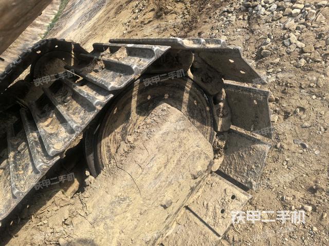 左導(dǎo)向輪（行走機(jī)構(gòu)）