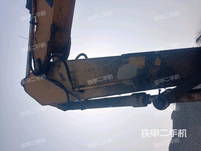 小臂整體左后（工作和回轉裝置）