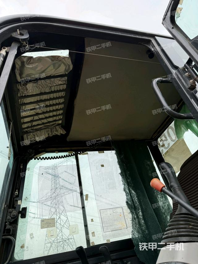 駕駛室頂部（整機(jī)外觀）