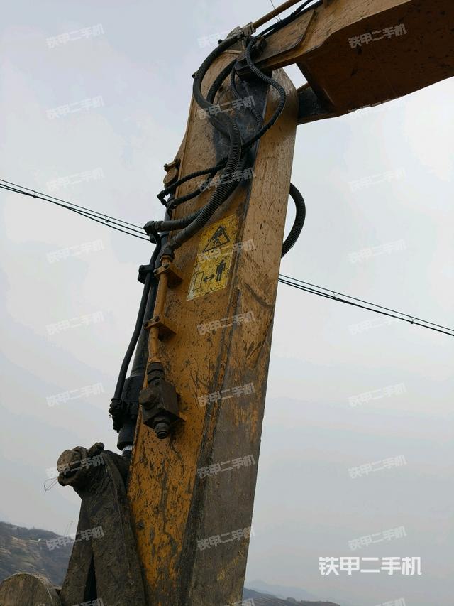 大臂油缸整體?豎拍（工作和回轉(zhuǎn)裝置）