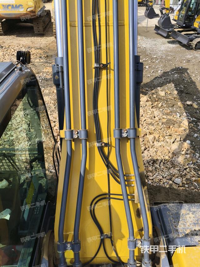 大臂背部俯視（工作和回轉(zhuǎn)裝置）