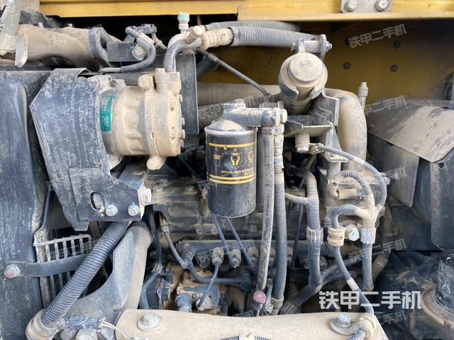 發(fā)動(dòng)機(jī)整體俯視(整機(jī)外觀) 發(fā)動(dòng)機(jī)整體俯視(整機(jī)外觀)