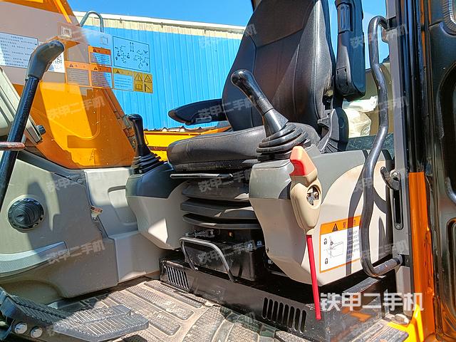 駕駛室整體（整機(jī)外觀）