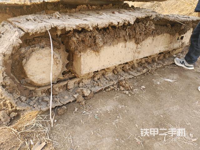 左側(cè)履帶整體?（行走機(jī)構(gòu)）