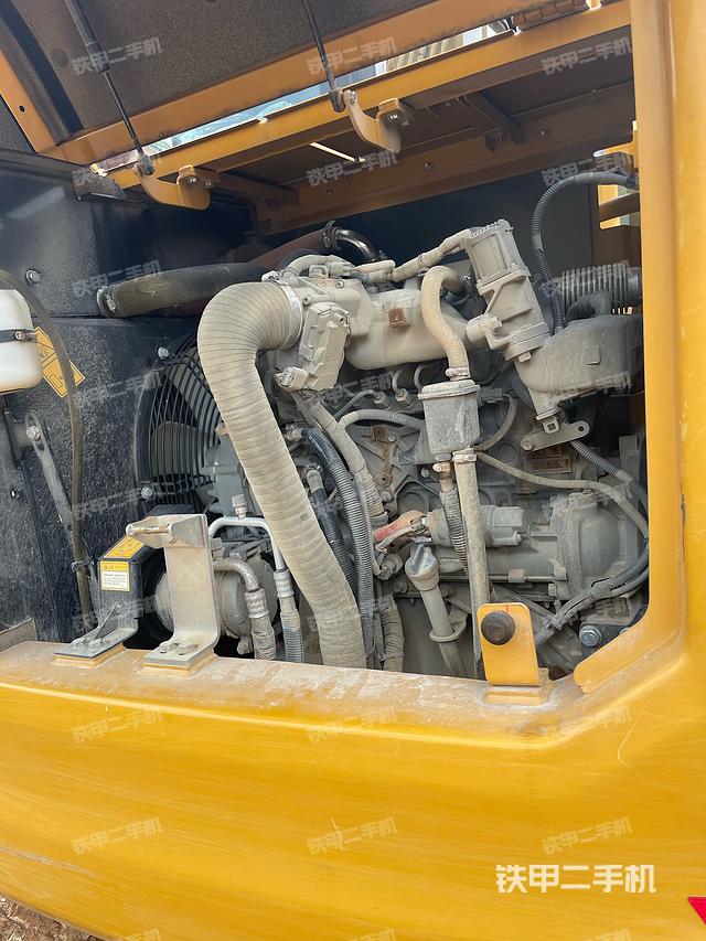 駕駛室整體（整機(jī)外觀）