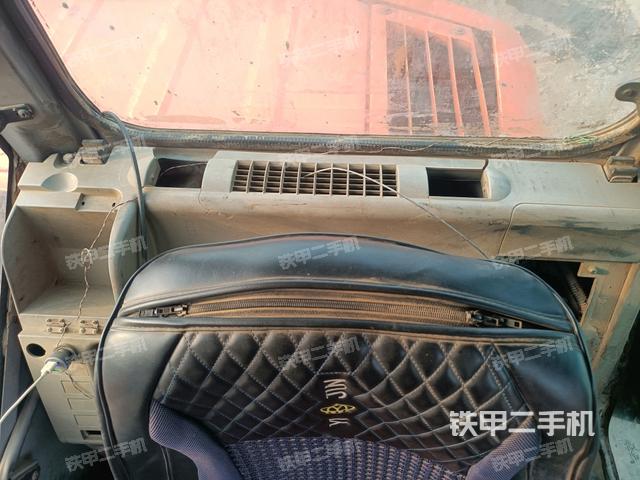 座椅后部（駕駛室部分）