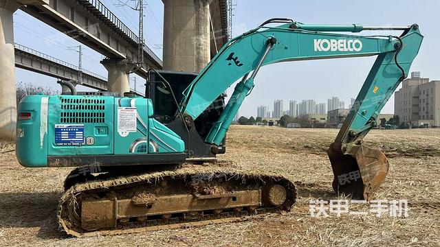 右前45(整機(jī)外觀) 右前45(整機(jī)外觀)