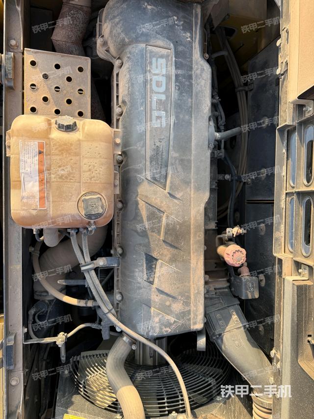 發(fā)動機(jī)整體俯視（整機(jī)外觀）