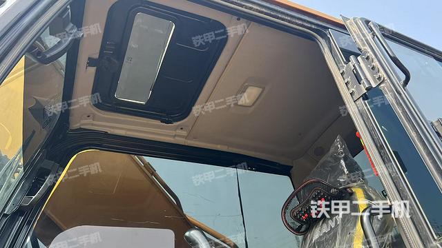 頂棚整體（駕駛室部分）