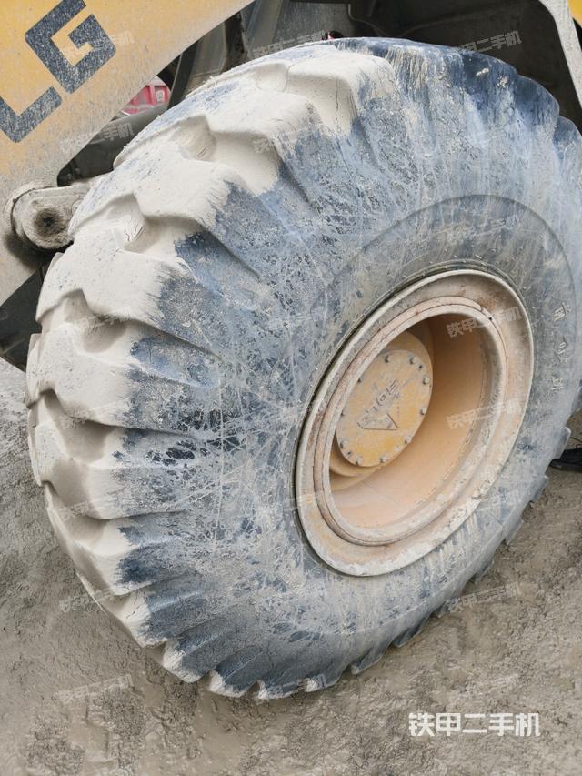 左前輪（行走機(jī)構(gòu)）