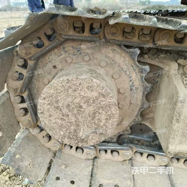 右側(cè)履帶整體?(行走機構(gòu)) 右側(cè)履帶整體?(行走機構(gòu))