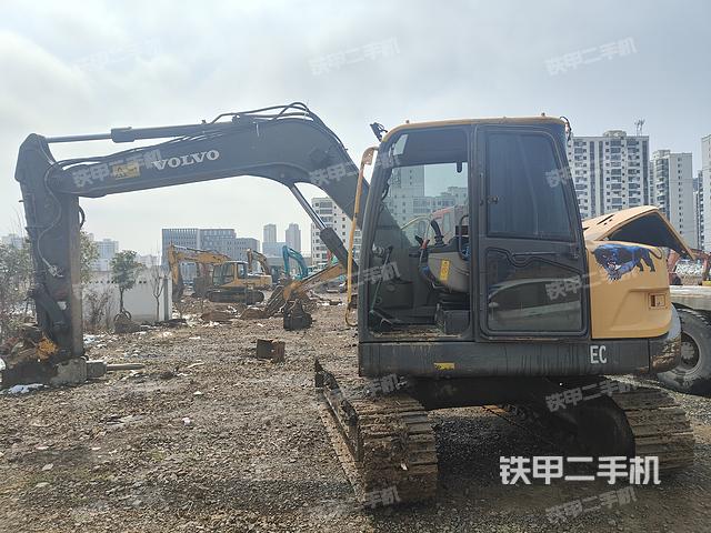 单侧履带整体（整机外观）