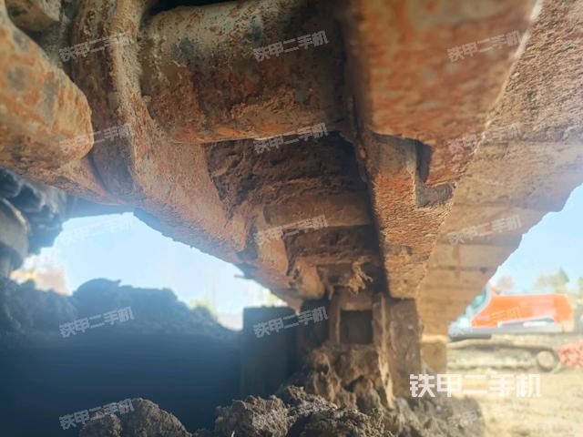 右側(cè)行走馬達蓋板（行走機構(gòu)）