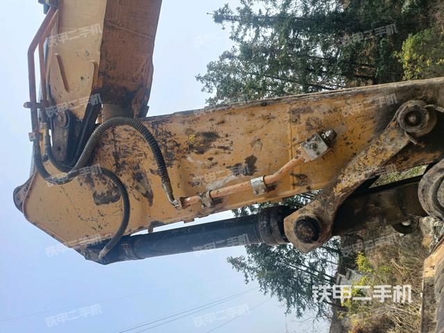 小臂整體左后（工作和回轉(zhuǎn)裝置）