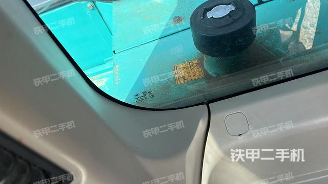 后窗玻璃角標(biāo)(駕駛室部分) 后窗玻璃角標(biāo)(駕駛室部分)