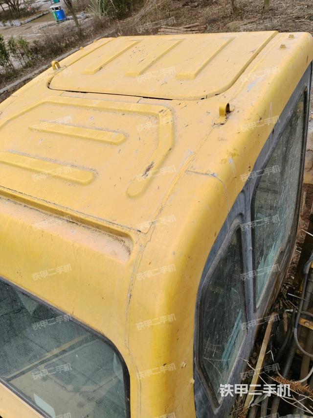 駕駛室頂部俯視(上車部件) 駕駛室頂部俯視(上車部件)