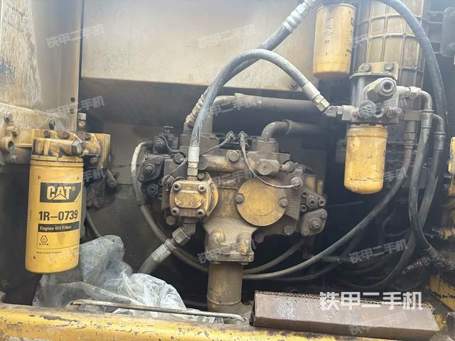 液壓泵斜45?左(大件艙室) 液壓泵斜45?左(大件艙室)