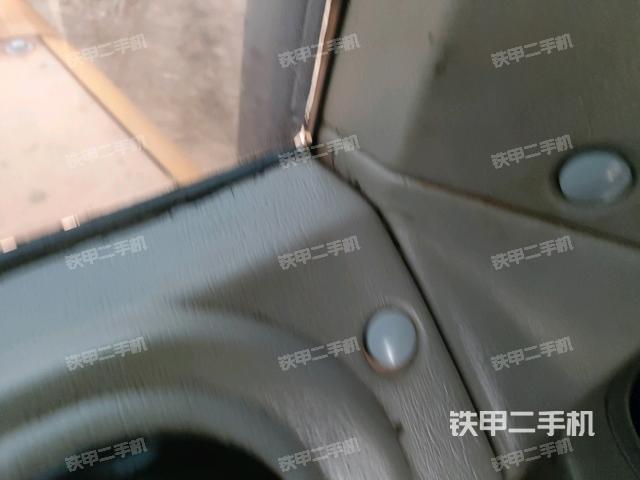后窗玻璃角標(biāo)(駕駛室部分) 后窗玻璃角標(biāo)(駕駛室部分)