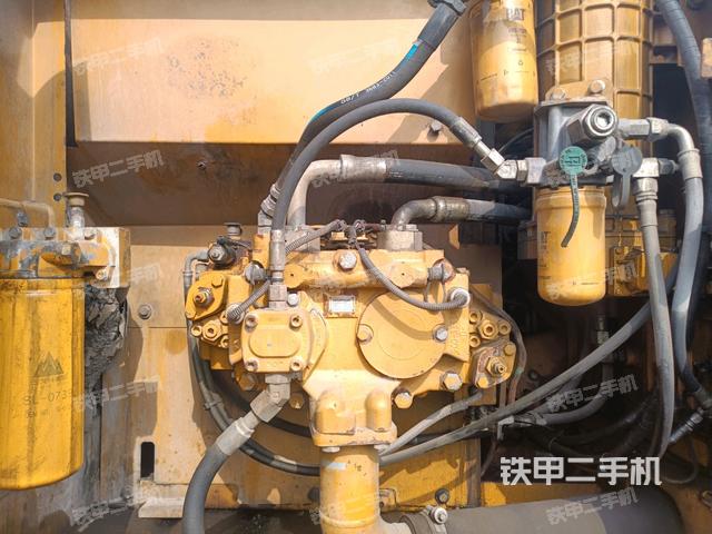 電瓶（大件艙室）