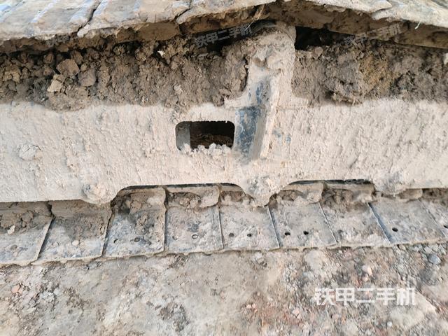 左導(dǎo)向輪（行走機(jī)構(gòu)）