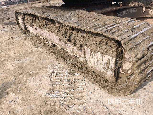 左側履帶整體?（行走機構）