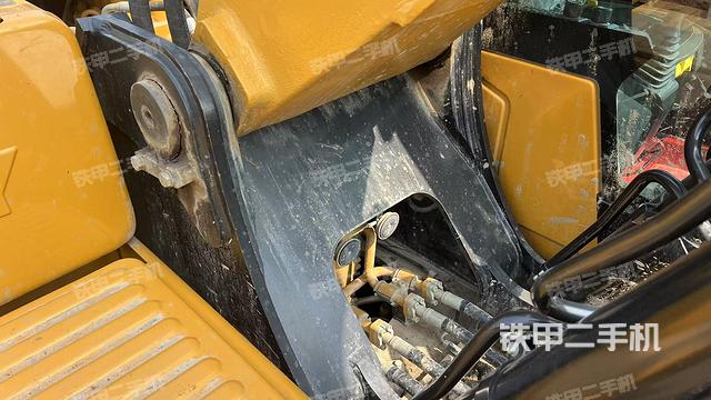 大臂根部?斜視（工作和回轉(zhuǎn)裝置）