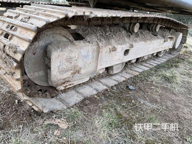 單側履帶整體(整機外觀) 單側履帶整體(整機外觀)