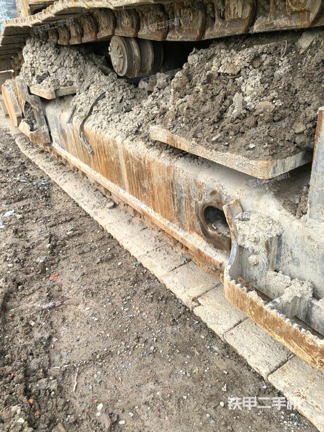 右側(cè)履帶整體（行走機(jī)構(gòu)）