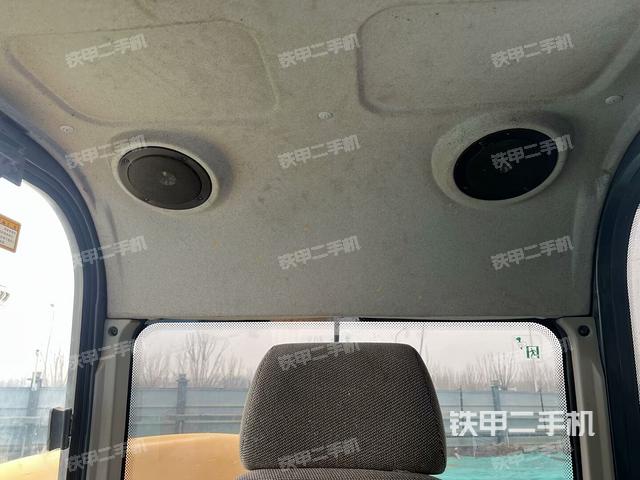 駕駛室頂部（整機(jī)外觀）