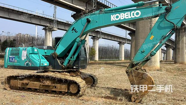 右后45(整機(jī)外觀) 右后45(整機(jī)外觀)
