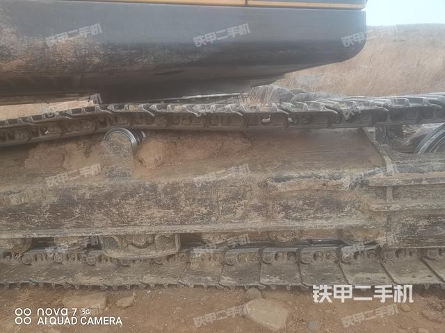 單側履帶整體（整機外觀）