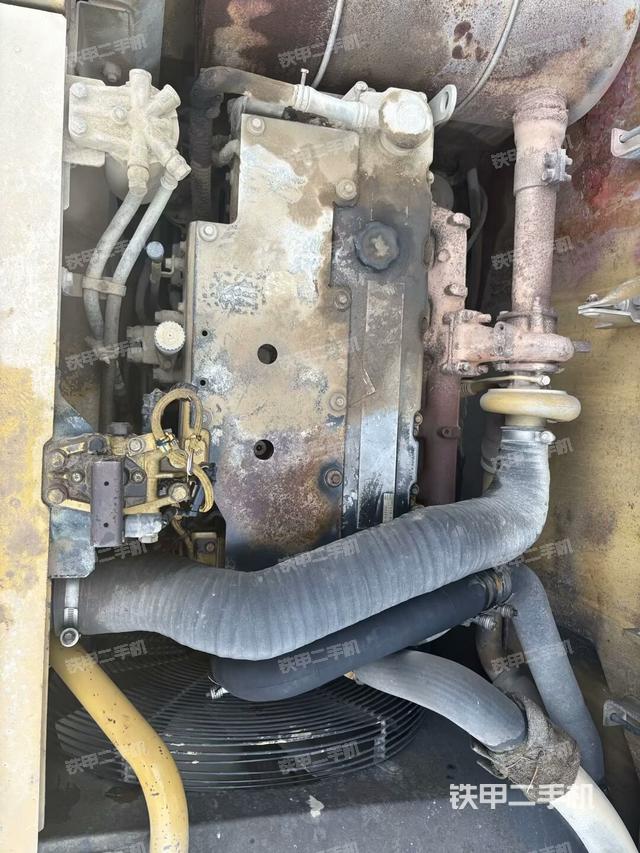 氣門室蓋螺絲特寫(上車部件) 氣門室蓋螺絲特寫(上車部件)