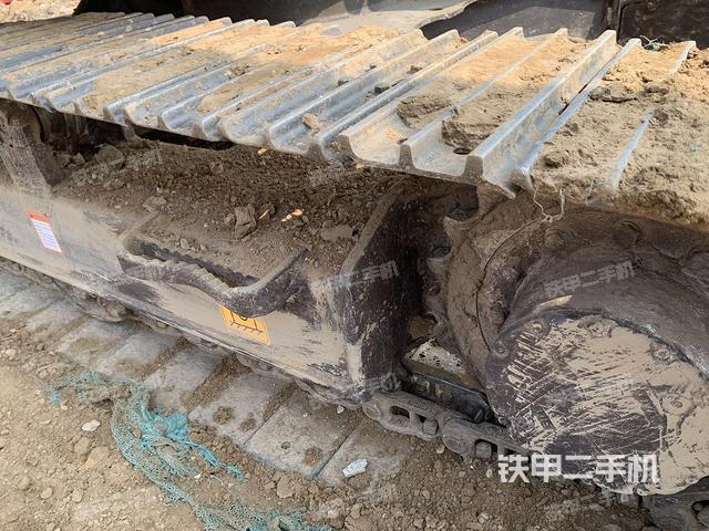 單側(cè)履帶整體（整機(jī)外觀）