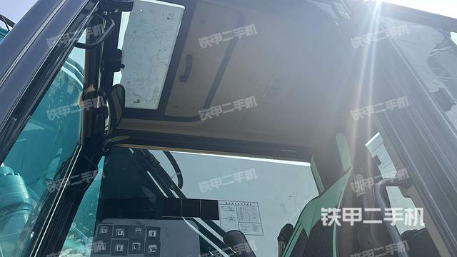 頂棚整體(駕駛室部分) 頂棚整體(駕駛室部分)