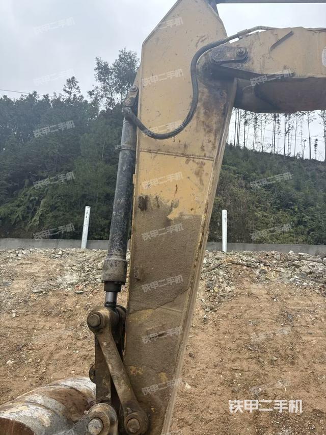 大臂整體?右側(cè)(工作和回轉(zhuǎn)裝置) 大臂整體?右側(cè)(工作和回轉(zhuǎn)裝置)