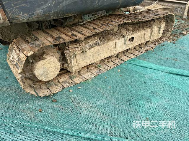 單側(cè)履帶整體（整機(jī)外觀）