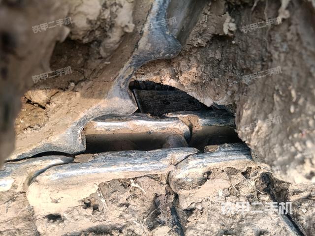 左側(cè)行走馬達蓋板（行走機構(gòu)）