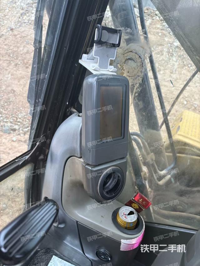 后窗玻璃角標(biāo)(駕駛室部分) 后窗玻璃角標(biāo)(駕駛室部分)