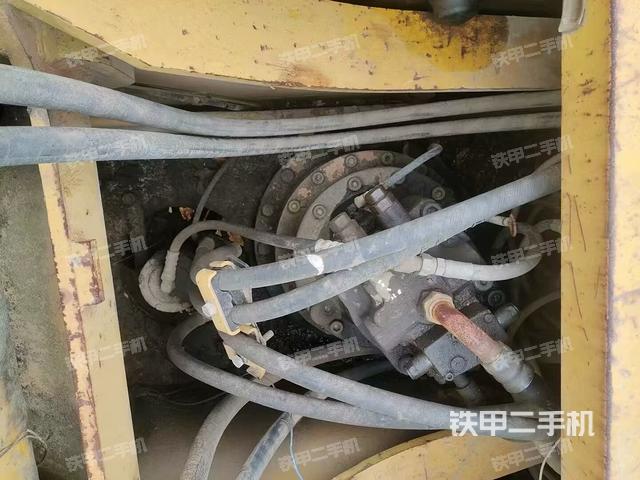 回轉(zhuǎn)馬達(dá)（上車部件）