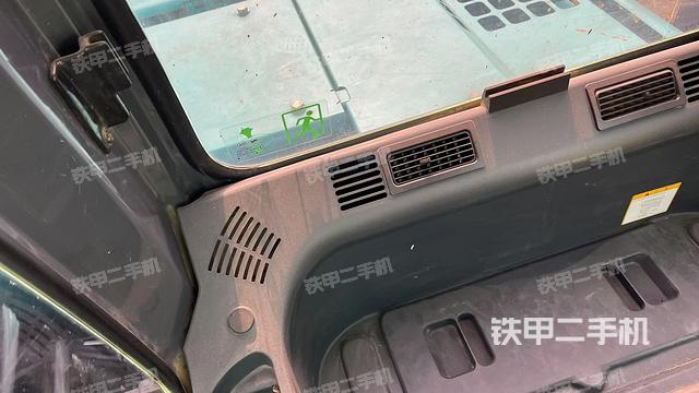 后窗玻璃角標(biāo)(駕駛室部分) 后窗玻璃角標(biāo)(駕駛室部分)