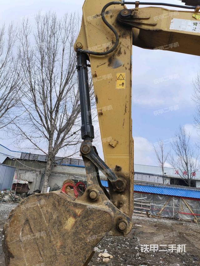 小臂整體左后（工作和回轉(zhuǎn)裝置）