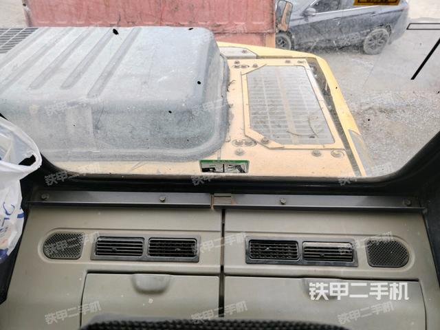 座椅后部(駕駛室部分) 座椅后部(駕駛室部分)