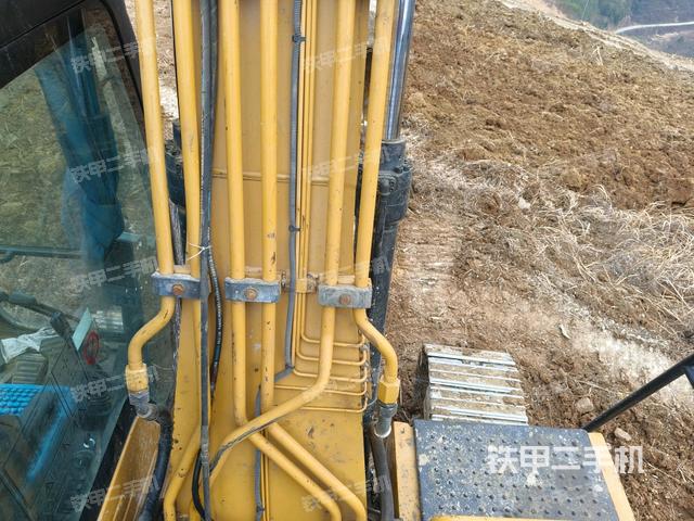 小臂整體右前（工作和回轉(zhuǎn)裝置）