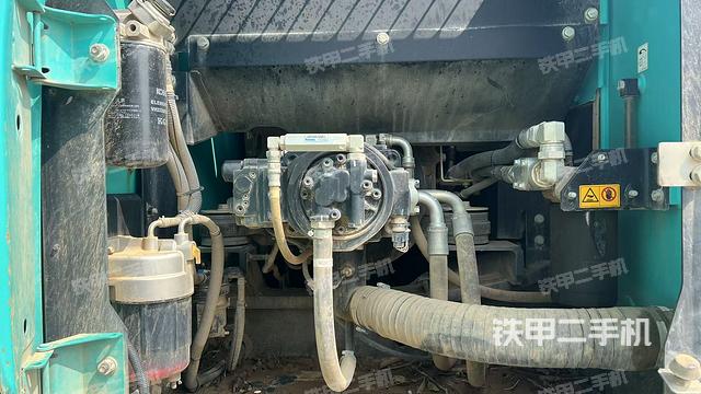 液壓泵室(大件艙室) 液壓泵室(大件艙室)