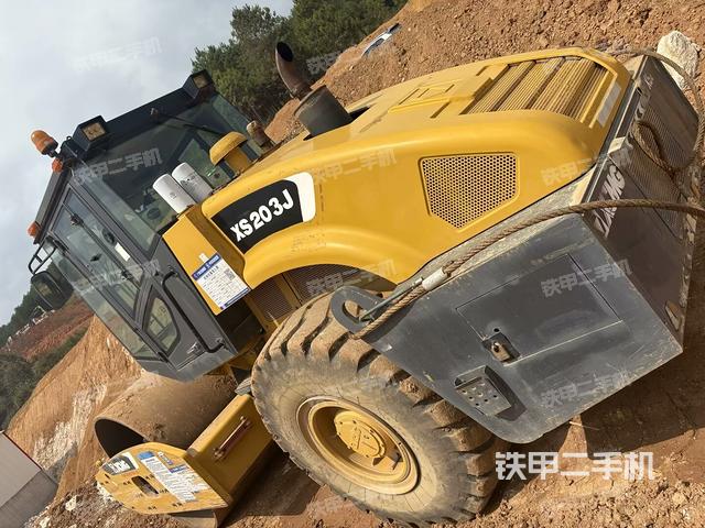 右后45°（壓路機整機外觀）