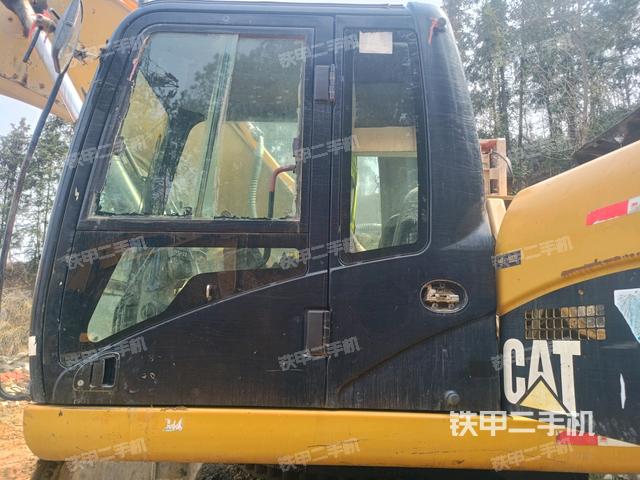 駕駛室正側(cè)（駕駛室部分）