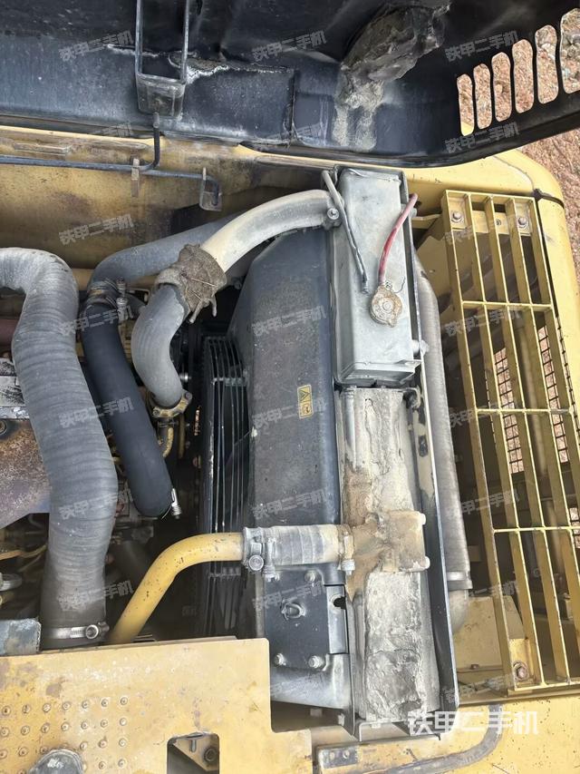 水箱+風(fēng)扇特寫(上車部件) 水箱+風(fēng)扇特寫(上車部件)