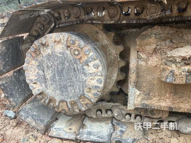 左驅(qū)動(dòng)輪(行走機(jī)構(gòu)) 左驅(qū)動(dòng)輪(行走機(jī)構(gòu))