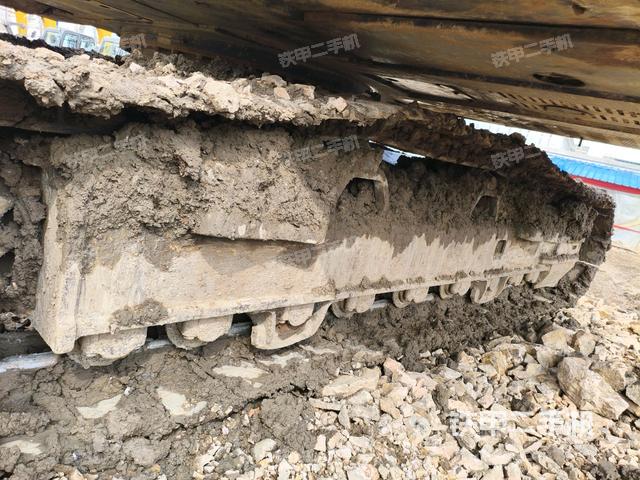 左側(cè)履帶整體?（行走機(jī)構(gòu)）