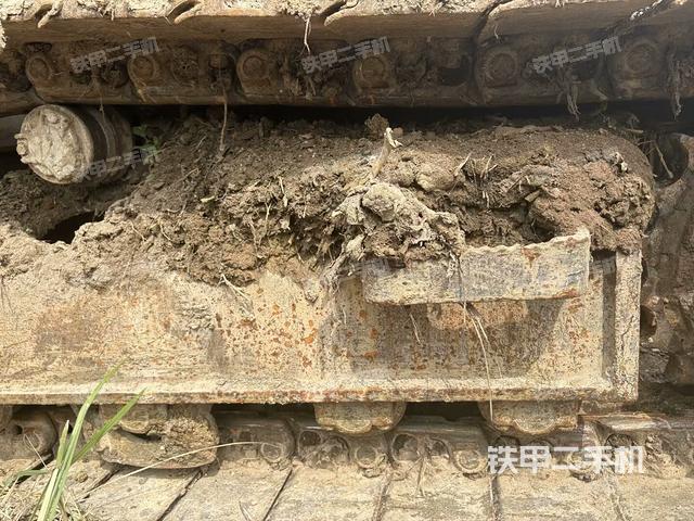 左側(cè)行走馬達(dá)蓋板(行走機構(gòu)) 左側(cè)行走馬達(dá)蓋板(行走機構(gòu))